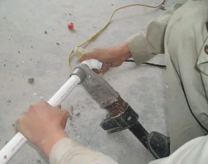 梅列漏水维修电话